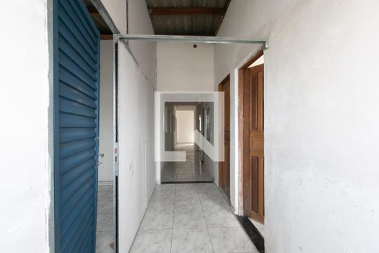 Corredor / Entrada de kitnet/studio à venda com 1 quarto, 40m² em Parada Quinze de Novembro, São Paulo