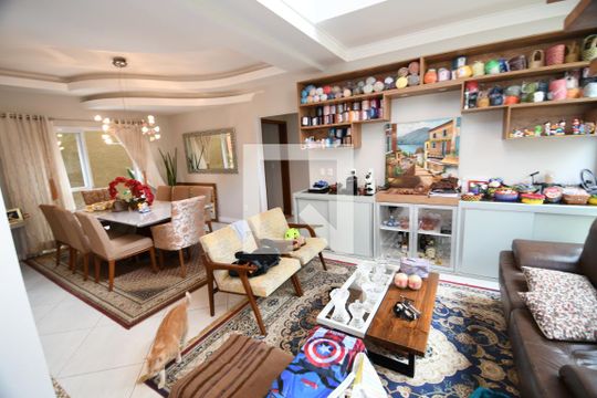 Sala de casa de condomínio à venda com 3 quartos, 320m² em Vila Hollândia, Campinas