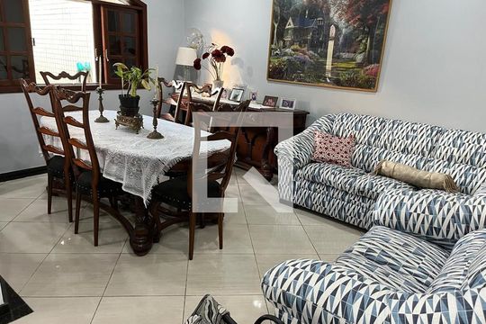 Sala de casa à venda com 4 quartos, 350m² em Todos Os Santos, Rio de Janeiro