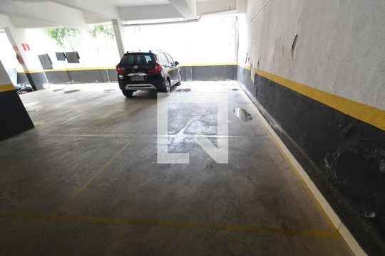 Garagem de apartamento à venda com 3 quartos, 160m² em Fernão Dias, Belo Horizonte
