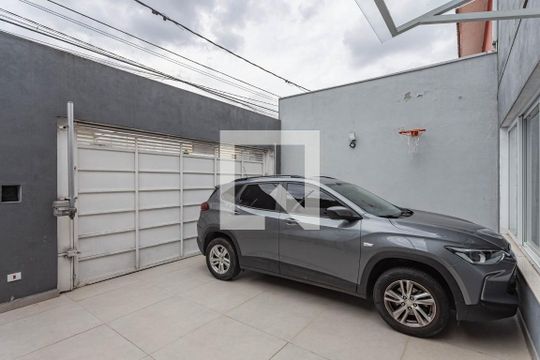 Garagem de casa à venda com 3 quartos, 200m² em Sacomã, São Paulo