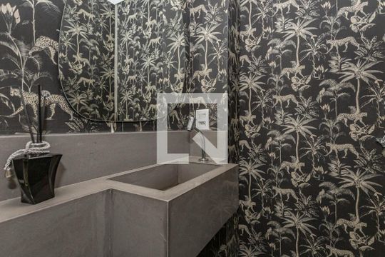Lavabo de casa à venda com 3 quartos, 200m² em Sacomã, São Paulo