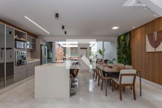 Sala/Cozinha de casa à venda com 3 quartos, 200m² em Sacomã, São Paulo