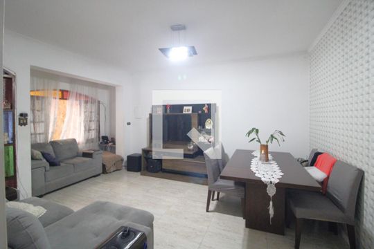Casa à venda com 7 quartos, 250m² em Interlagos, São Paulo