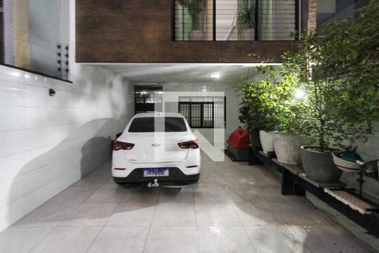 Garagem de casa à venda com 3 quartos, 155m² em Vila Ema, São Paulo