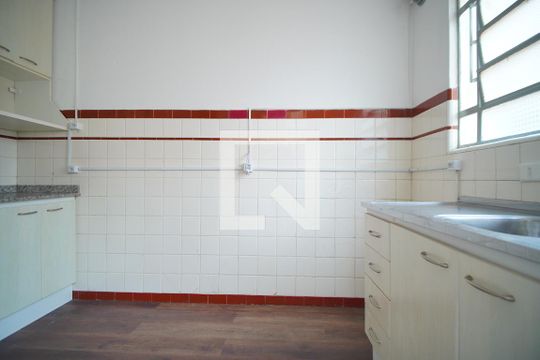 Cozinha de apartamento à venda com 3 quartos, 106m² em Independência, Porto Alegre