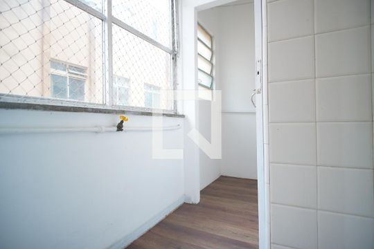 Área de Serviço de apartamento à venda com 3 quartos, 106m² em Independência, Porto Alegre
