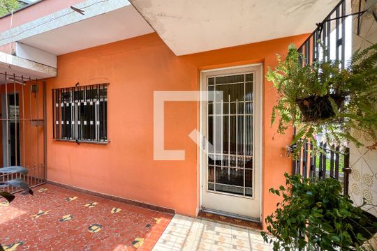Quintal de casa à venda com 2 quartos, 101m² em Vila Boacava, São Paulo