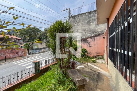 Quintal de casa à venda com 2 quartos, 101m² em Vila Boacava, São Paulo
