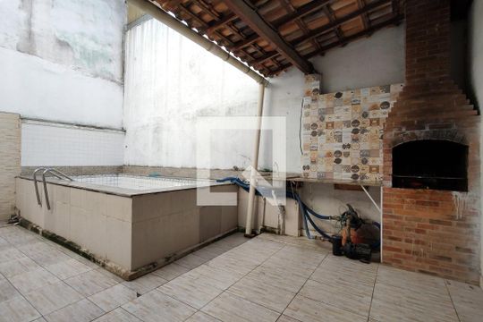 Quintal de casa de condomínio à venda com 3 quartos, 180m² em Anil, Rio de Janeiro