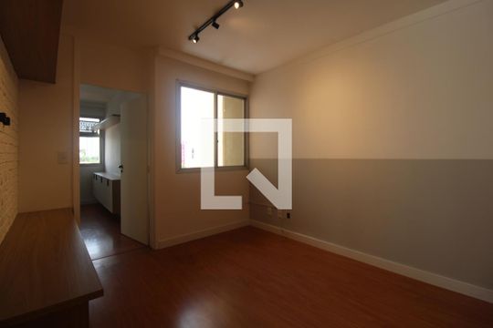 Sala de apartamento para alugar com 1 quarto, 46m² em Vila Jequitibas, Campinas
