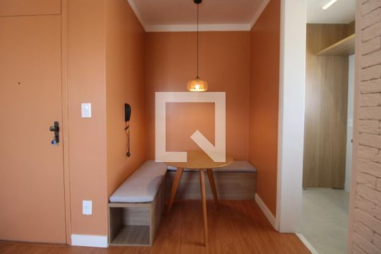Sala de apartamento para alugar com 1 quarto, 46m² em Vila Jequitibas, Campinas