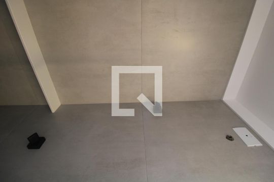 Banheiro de apartamento para alugar com 1 quarto, 46m² em Vila Jequitibas, Campinas