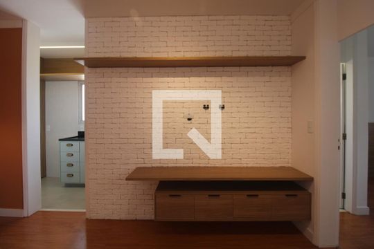 Sala de apartamento para alugar com 1 quarto, 46m² em Vila Jequitibas, Campinas