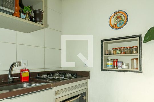 Cozinha / churrasqueira de apartamento à venda com 2 quartos, 60m² em Rubem Berta, Porto Alegre