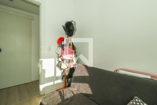 Quarto de apartamento à venda com 2 quartos, 60m² em Rubem Berta, Porto Alegre