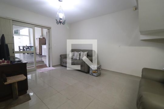 Sala de casa à venda com 3 quartos, 221m² em Vila Nova, Novo Hamburgo