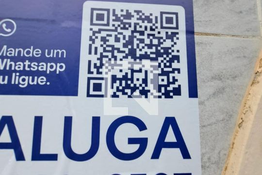 Plaquinha de casa à venda com 3 quartos, 80m² em Parque Casa de Pedra, São Paulo