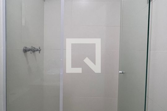 Banheiro da Suíte de kitnet/studio à venda com 1 quarto, 38m² em Vila Mariana, São Paulo