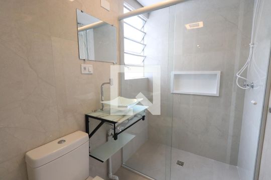 Banheiro de apartamento à venda com 2 quartos, 58m² em Tatuapé, São Paulo