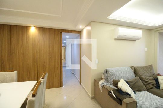 Sala de apartamento à venda com 3 quartos, 114m² em Barra da Tijuca, Rio de Janeiro