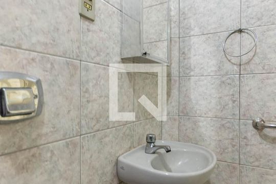 Banheiro de apartamento à venda com 2 quartos, 87m² em Tijuca, Rio de Janeiro