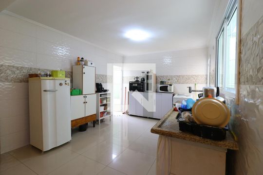 Cozinha de apartamento à venda com 3 quartos, 102m² em Vila Metalúrgica, Santo André