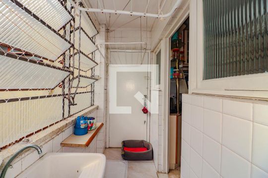 Cozinha e Área de Serviço de apartamento à venda com 3 quartos, 123m² em Petrópolis, Porto Alegre