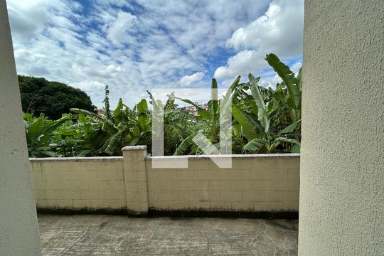 Vista do Quarto 1 de apartamento para alugar com 2 quartos, 47m² em Encantado, Rio de Janeiro