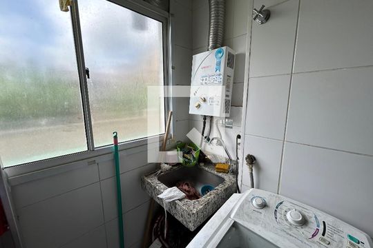 Área de Serviço de apartamento para alugar com 2 quartos, 47m² em Encantado, Rio de Janeiro