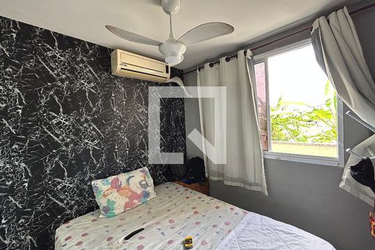 Quarto 1 de apartamento para alugar com 2 quartos, 47m² em Encantado, Rio de Janeiro