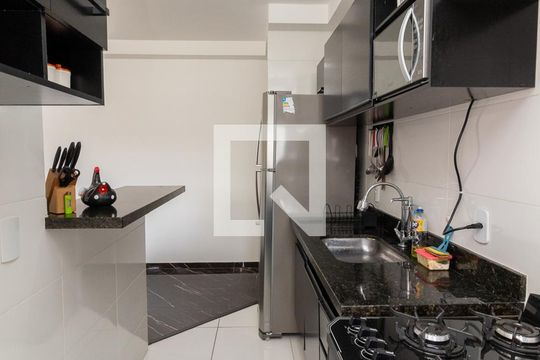 Cozinha de apartamento à venda com 2 quartos, 55m² em Vila Sao Francisco, São Paulo