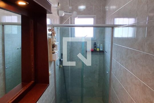 Banheiro de apartamento à venda com 2 quartos, 56m² em Nova Petrópolis, São Bernardo do Campo