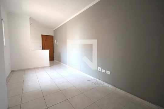 Sala de apartamento à venda com 2 quartos, 56m² em Jardim das Maravilhas, Santo André
