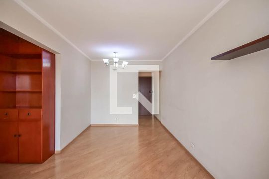Sala de apartamento à venda com 3 quartos, 64m² em Jardim Monte Kemel, São Paulo
