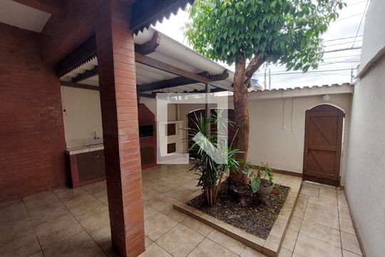 Área Externa de casa à venda com 5 quartos, 216m² em Lauzane Paulista, São Paulo