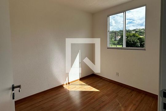 Quarto 2 de apartamento à venda com 2 quartos, 45m² em Chácara Contagem, Contagem