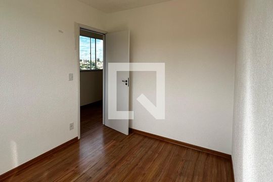 Quarto 2 de apartamento à venda com 2 quartos, 45m² em Chácara Contagem, Contagem