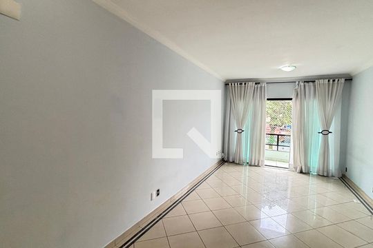 Apartamento para alugar com 3 quartos, 105m² em Vila Alzira, Santo André