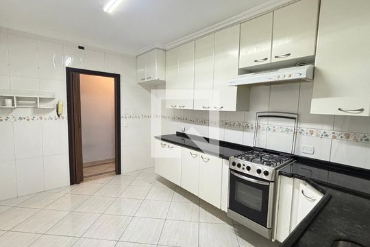 Cozinha de apartamento para alugar com 3 quartos, 105m² em Vila Alzira, Santo André