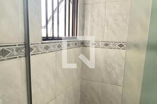 Banheiro da Suíte de apartamento para alugar com 3 quartos, 105m² em Vila Alzira, Santo André