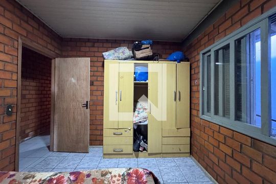 Quarto 2 de casa à venda com 4 quartos, 300m² em Rio Branco, São Leopoldo