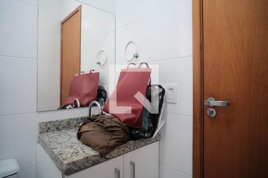 Lavabo 1 de casa de condomínio à venda com 3 quartos, 137m² em Cidade Patriarca, São Paulo