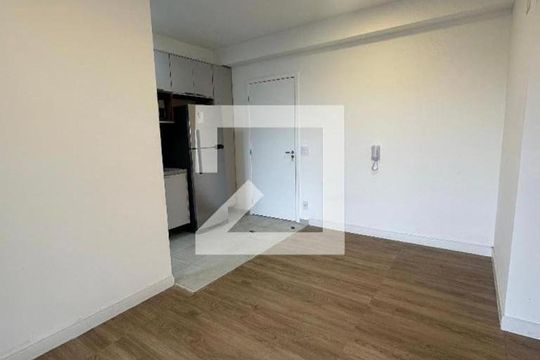 Sala  de apartamento para alugar com 2 quartos, 48m² em Nova Aldeinha, Barueri