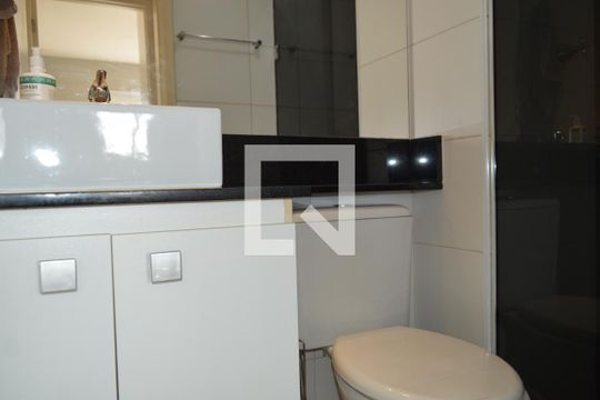 Banheiro de apartamento à venda com 2 quartos, 45m² em Liberdade, São Paulo