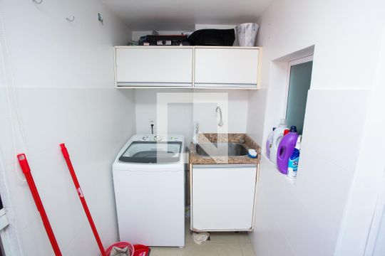 Área de Serviço de apartamento para alugar com 2 quartos, 50m² em Fátima, Canoas