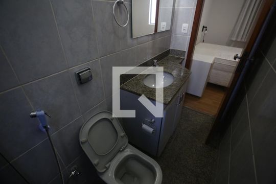 Suite de apartamento para alugar com 3 quartos, 56m² em Estoril, Belo Horizonte