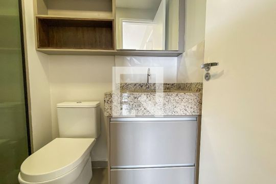 Banheiro de apartamento à venda com 2 quartos, 47m² em Vila Mariana, São Paulo