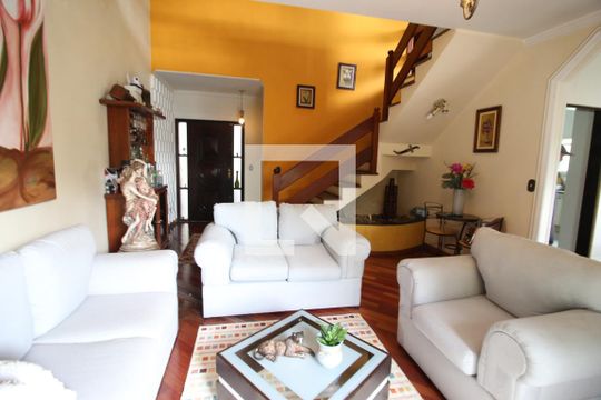 Casa à venda com 4 quartos, 226m² em City Bussocaba, Osasco