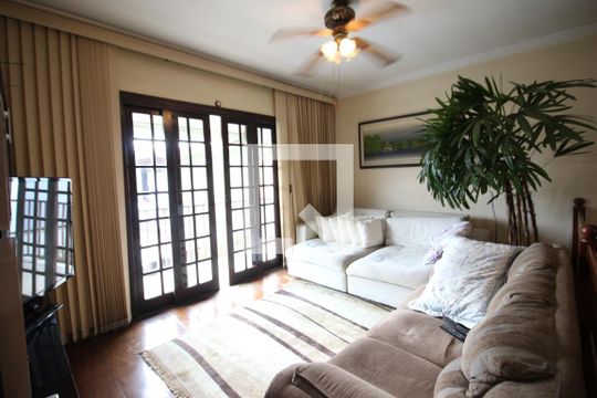Sala 2 de casa à venda com 4 quartos, 226m² em City Bussocaba, Osasco
